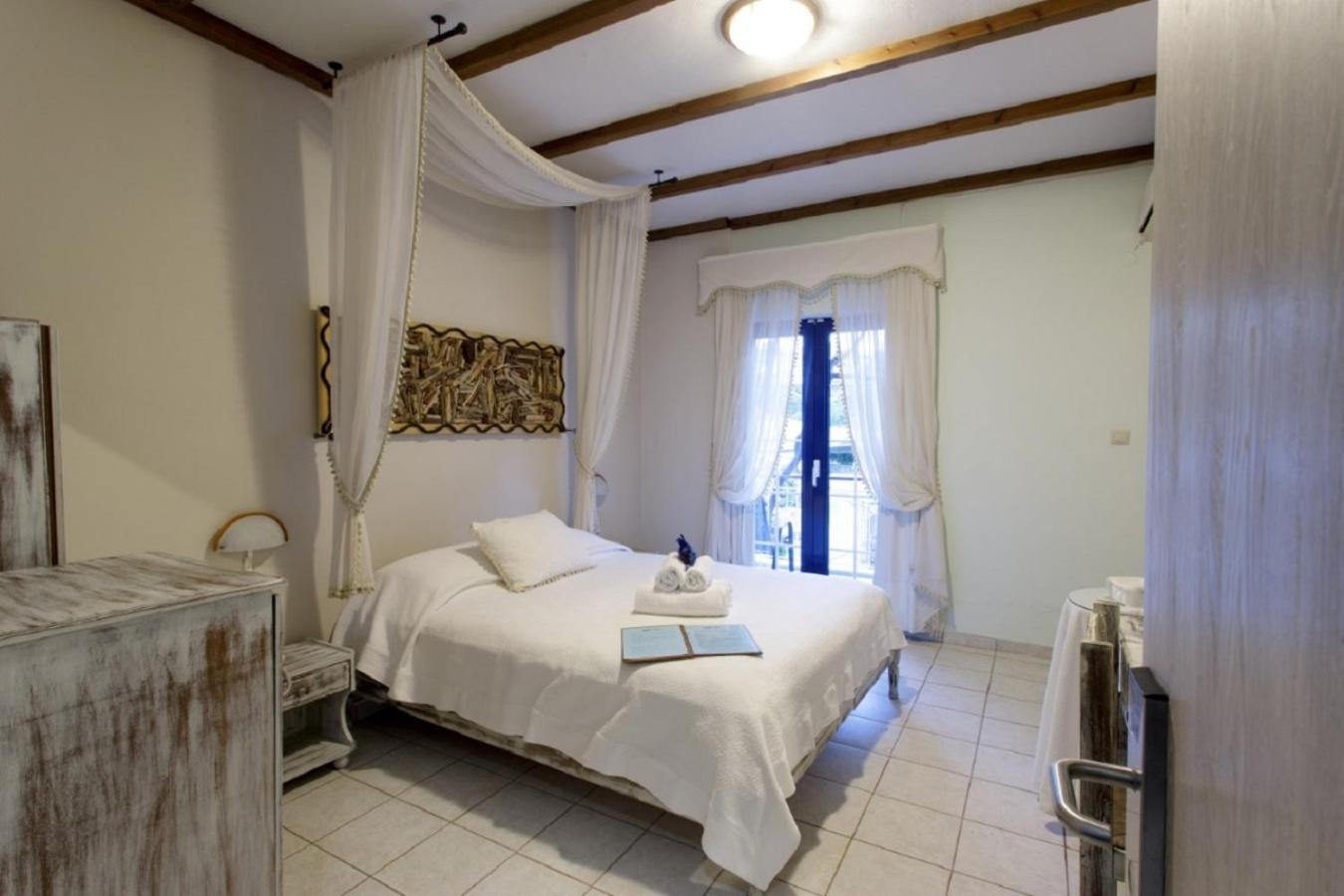 Argo Rooms & Studios Agioi Apostoloi  Phòng bức ảnh